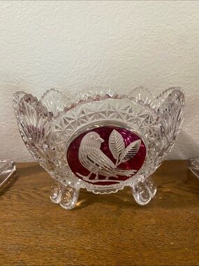 VINTAGE HOFBAUER 8 1/2” RED BIRD CRYSTAL 4- FOOTED BOWL